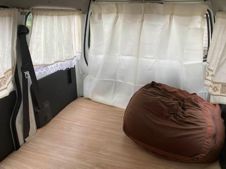 会社のバン(DA62V エブリィ）リフォーム：100均のカーテン装着